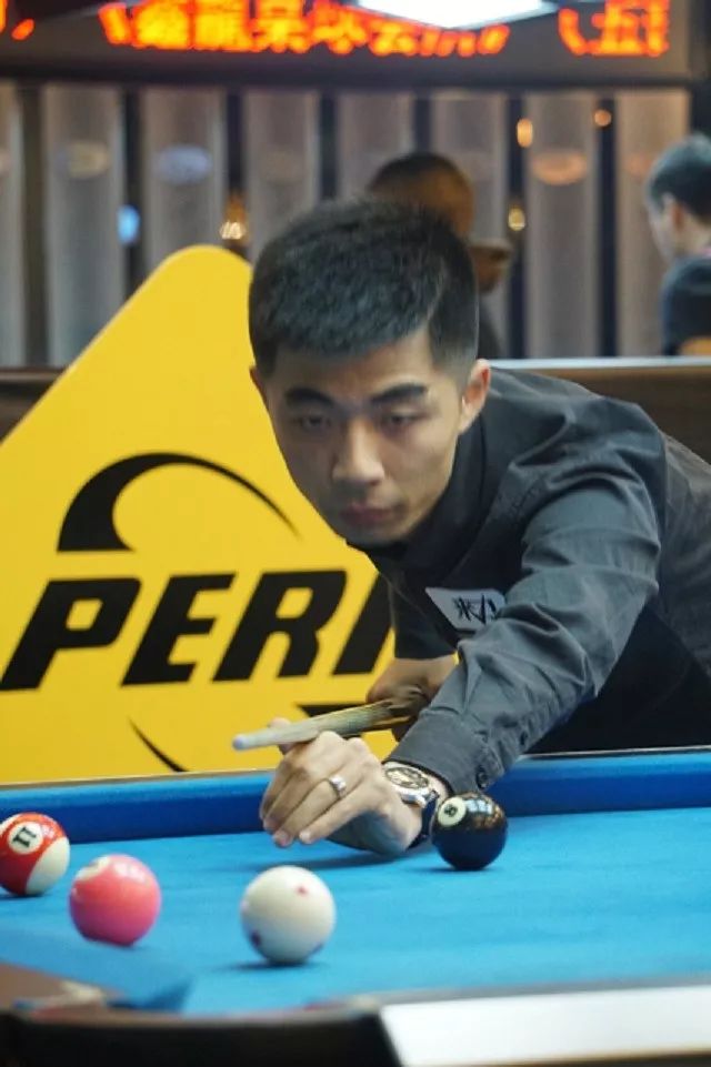 花费巨资追 花费巨资追